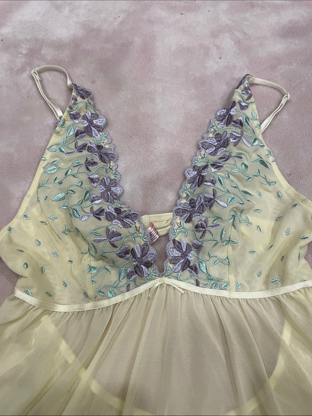 La Vie en Rose Vintage Cream Babydoll Nightgown with Floral Embroidery size L - Picture 3 of 15